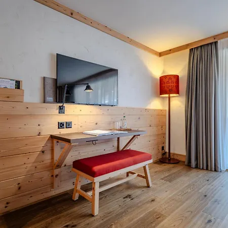 Spitzhorn Superieur Otel Gstaad
