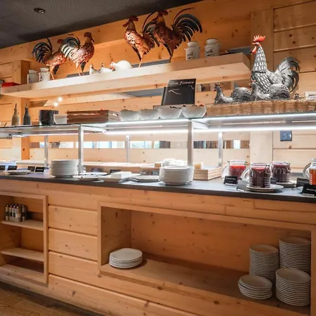 斯皮霍尔恩超级酒店 3*