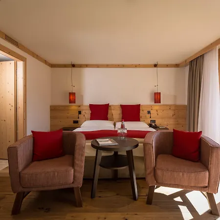 斯皮霍尔恩超级酒店 3* 格施塔德