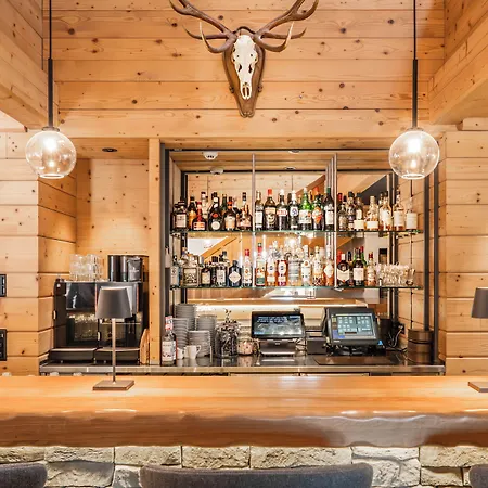 Spitzhorn Superieur Otel Gstaad