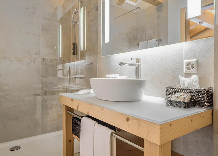 Spitzhorn Superieur Hotel 3*