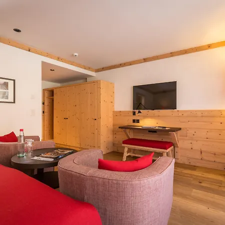 Hotel Spitzhorn Superieur 3*