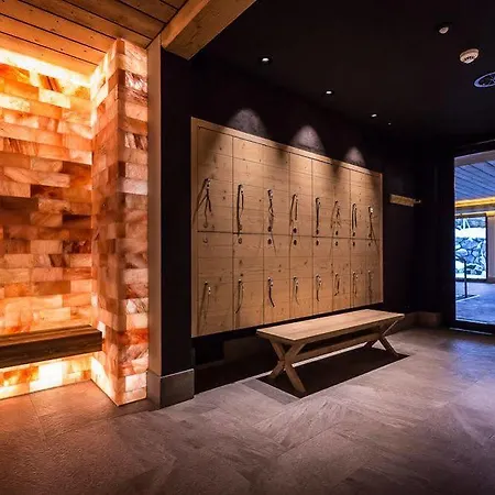 Spitzhorn Superieur Hotel 3*
